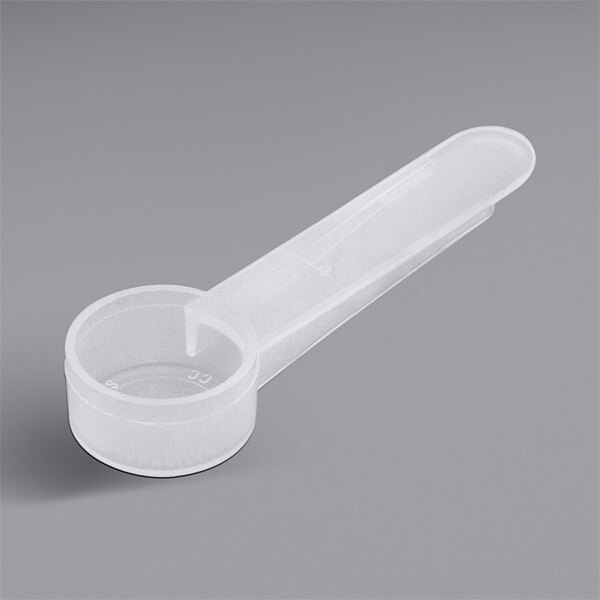 A white plastic 3 cc polypropylene scoop with a medium handle.
