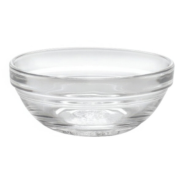 A clear glass Duralex Gigogne bowl.