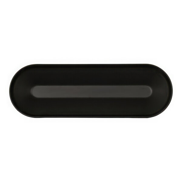 A black oval Cal-Mil melamine platter.