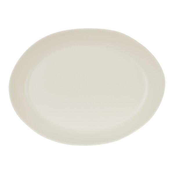 An ivory oval melamine platter.