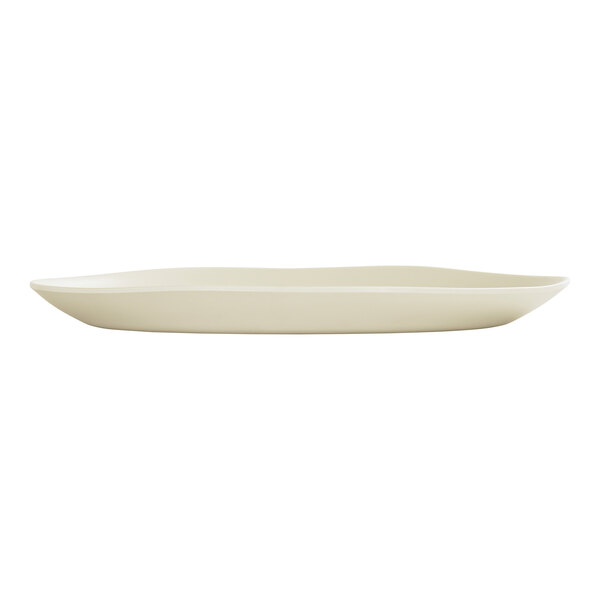 An ivory oval melamine platter.