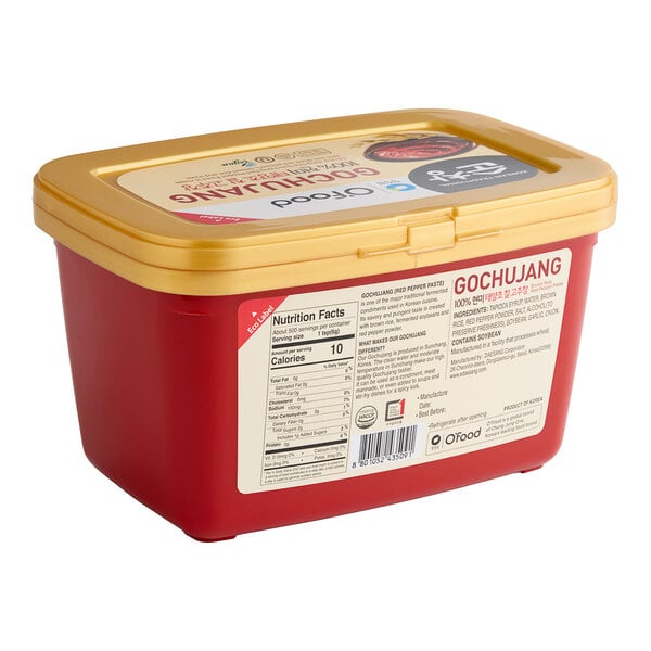 A case of 4 red O'Food Gochujang paste containers with yellow lids.