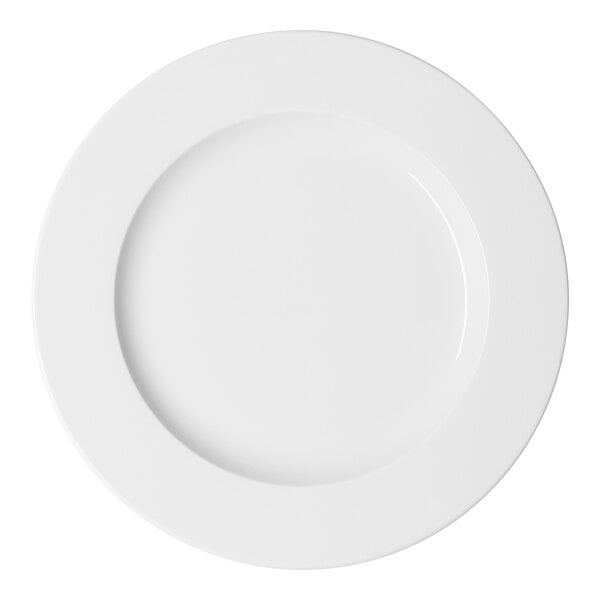 A round, wide-rimmed, warm white porcelain plate.