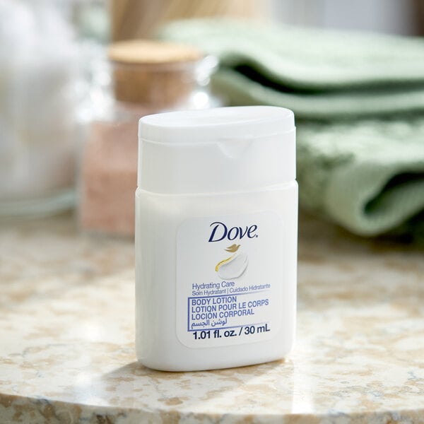 Dove Hydrating Care 1.01 oz. Hotel and Motel Lotion - 192/Case