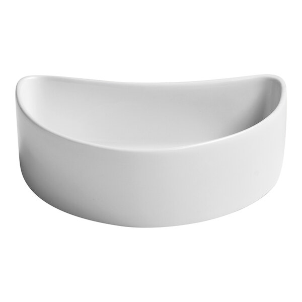 A small ivory half round porcelain coupe bowl.