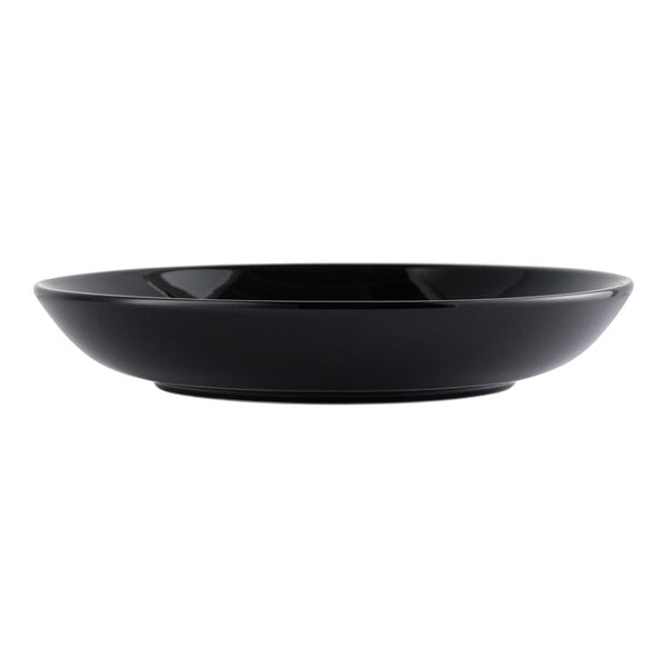 A black round low porcelain bowl.