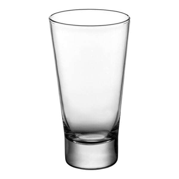 A clear, tapered 15.25 oz. beverage glass.