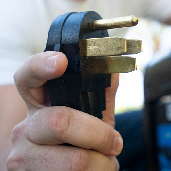 DuroMax XP5025GC 25' 6 Gauge Heavy-Duty Generator Power Cord - 240V