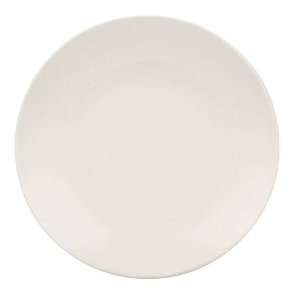 A plain white 9-inch china coupe plate.
