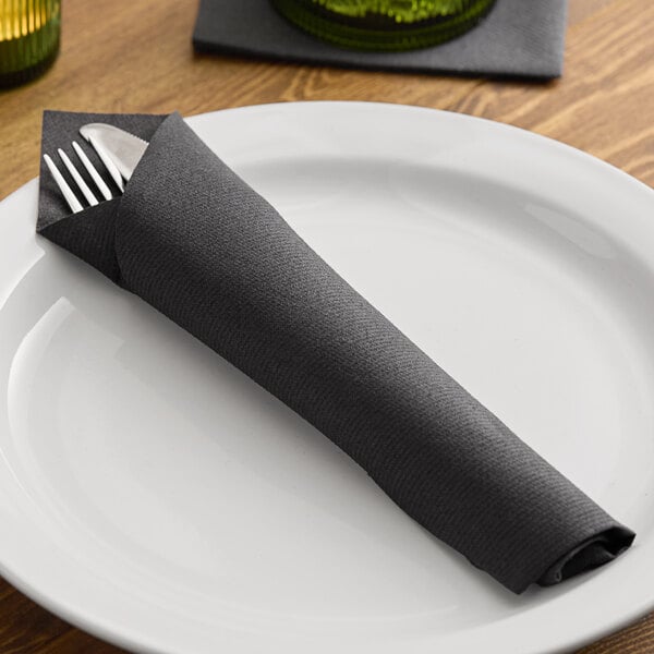 Choice 16" x 16" Black Linen-Feel Flat-Packed Paper Napkin - 500/Case