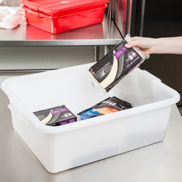 Vollrath 20" x 15" x 7" Traex® Color-Mate™ White Bus Tub / Food Storage Box 1527-C05 - 6/Case