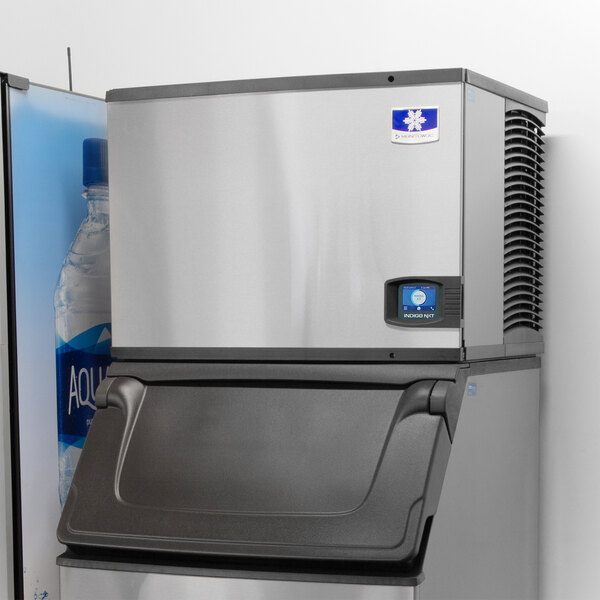 Manitowoc IYP0500A-261 Indigo NXT iP0500 30" Air-Cooled Half Dice Cube Ice Machine - 516 lb., 208-230V, 1 Phase