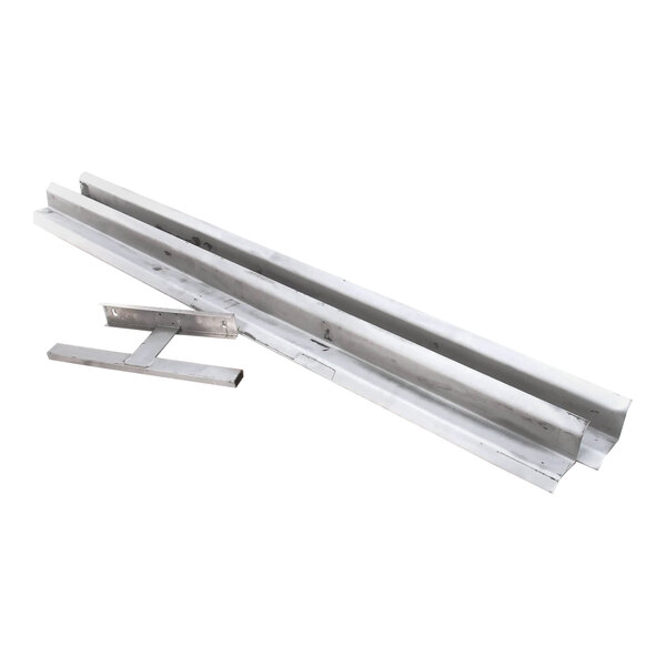 A metal deflector kit for Marsal Pizza Ovens, compatible with models MB60, SD660, and 1060.