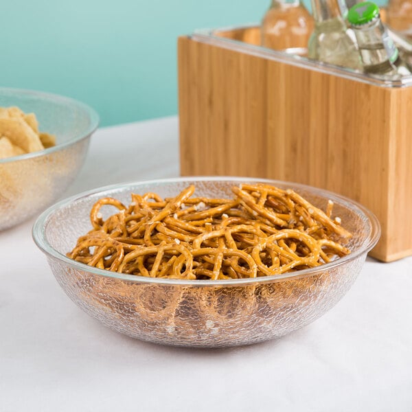 Cambro Camwear® 3.2 Qt. Translucent Pebbled Polycarbonate Serving / Salad Bowl - 12/Case