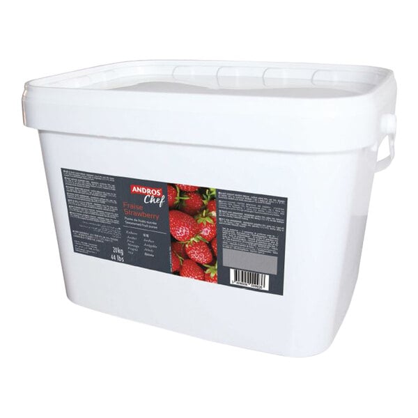 A large white plastic tub of Andros Chef Sweetened Strawberry Puree weighing 44 pounds.