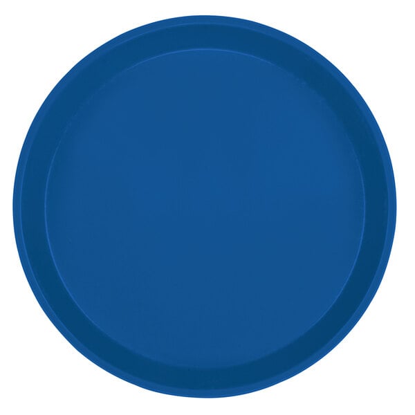 A close-up of a blue round Cambro plate.