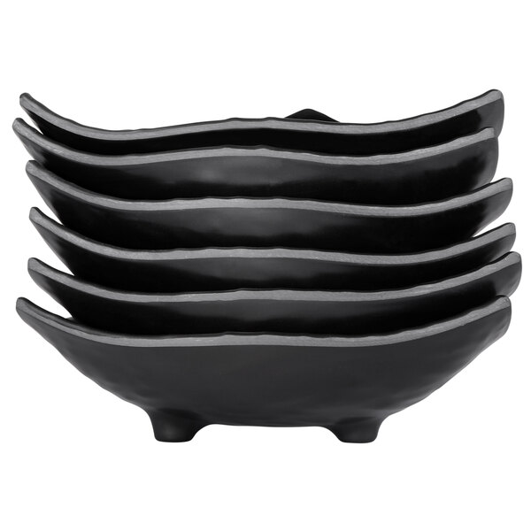 A stack of six black Elite Global Solutions triangle bowls.