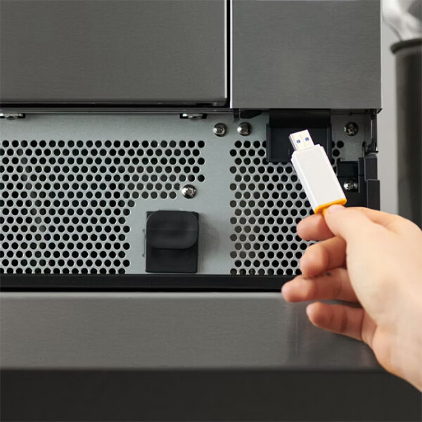 Panasonic SonicChef NE-SCV3NAPR Ventless Rapid Cook Oven with Touchscreen Controls and Remote Programmability 0.4 cu. ft. - 208/240V, 3,750W