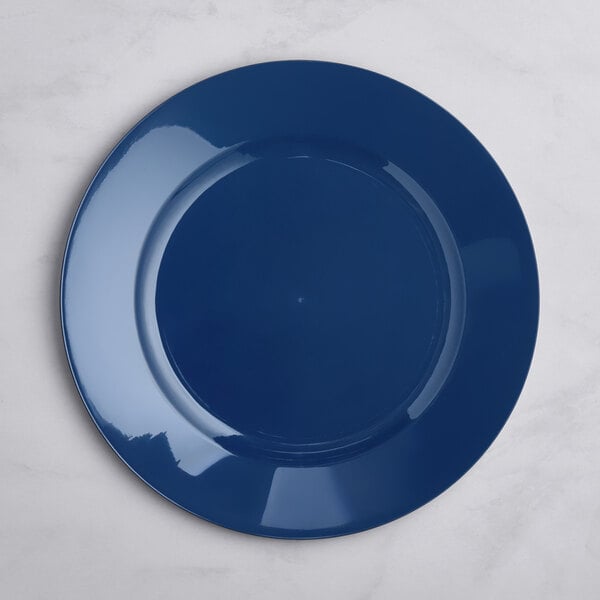 Visions 13" Round Navy Blue Plastic Charger Plate - 60/Case