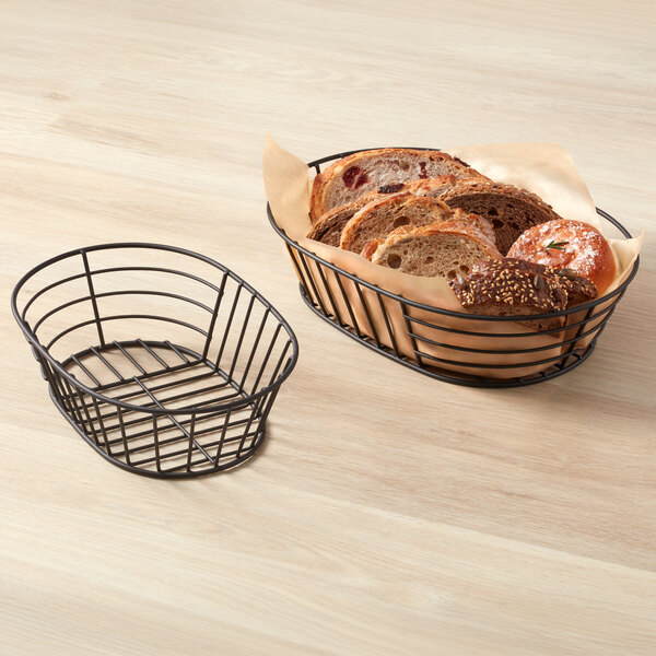American Metalcraft Stria 9" Oval Black Powder-Coated Iron Stackable Food Basket - 12/Case