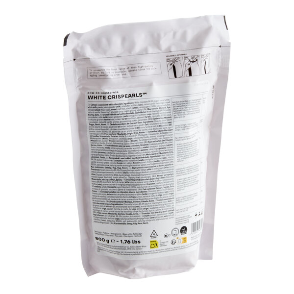 A white resealable bag of Callebaut White Chocolate Crispearls weighing 800 grams.