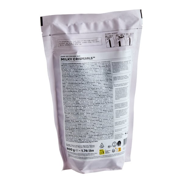 A bag of Callebaut Milk Chocolate Crispearls weighing 800 grams.