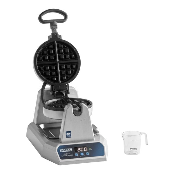 Waring WW185X Non-Stick Single Belgian Waffle Iron / Maker with Automatic Countdown Timer - 120V, 1,200W