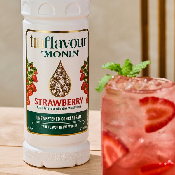 TruFlavour by Monin Unsweetened Strawberry Flavor Concentrate 1 Liter - 4/Case