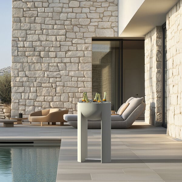 Mogogo Moby from Steelite International 6.6 Gallon Round Ribbed Butter Cream Freestanding Cold Housing MGSMOBBC0201