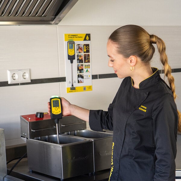 Vito Fryfilter FT CONNECT COMBO 2-Piece Fryer Oil Management System with FT 440 Fryer Oil Monitor, Carrying Case, and VITOconnect Bridge