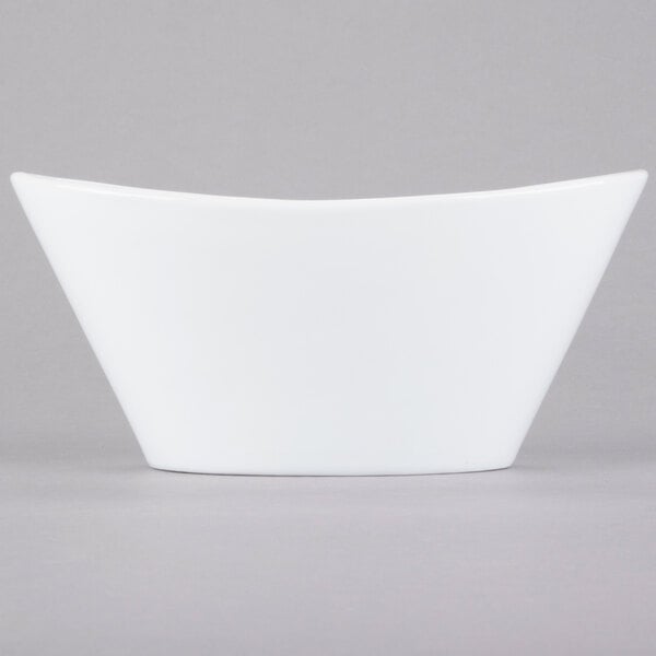 Libbey Chef's Selection II 20 oz. Ultra Bright White Porcelain Neptune Bowl - Sample