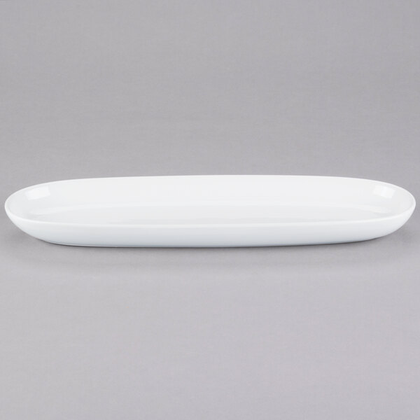 Libbey Chef's Selection II 14" x 4 1/4" Ultra Bright White Porcelain Coupe Tray - Sample