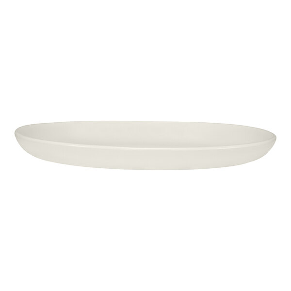 Tuxton TuxTrendz Malibu 12 3/4" x 8 7/8" Matte White Oval China Platter - 12/Case