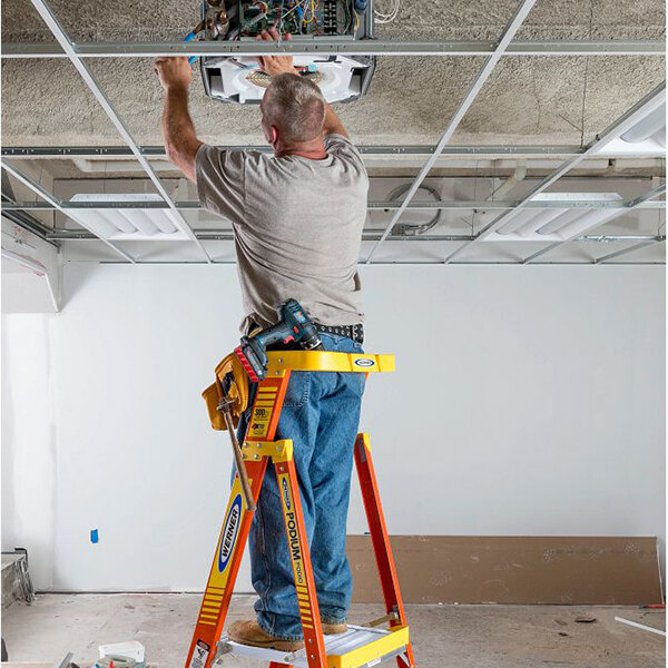 Werner PD6200 Series 9' Orange / Yellow Type IA Fiberglass Podium Ladder PD6203