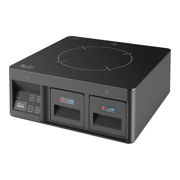 Bon Chef FreeRANGE DC-100 13 13/16" x 13 13/16" x 5 5/16" Black Lithium-Ion Battery-Operated Induction Stove with (2) Batteries and Charging Station - 48V, 1,000W