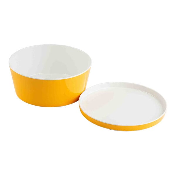 TableCraft Marvista Collection 2.5 Qt. Round Clementine Melamine Bowl and Lid - 4/Case