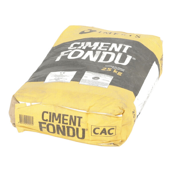 A yellow and black bag labeled 'Ciment Fondu CAC' with a weight of 25 kg, used for refractory cement.
