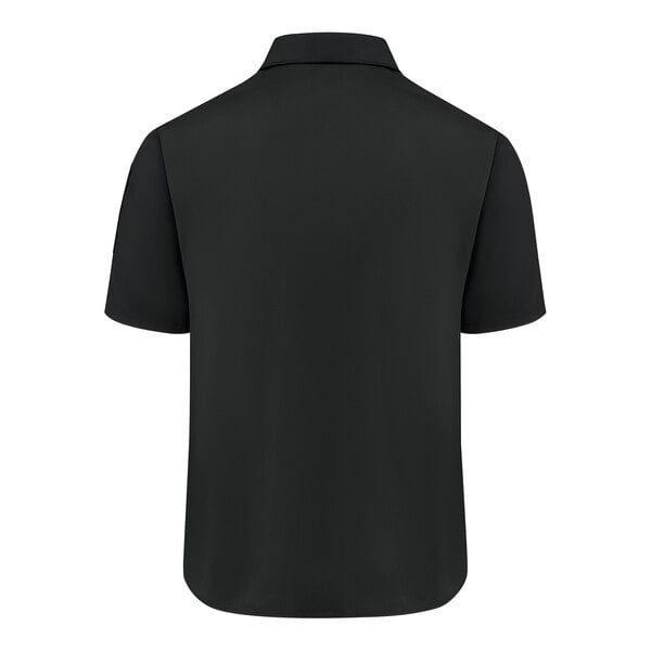 The image shows the back view of a plain black short-sleeve collared shirt.