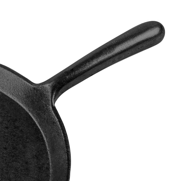 A close up of a black cast aluminum Tablecraft pizza tray with a handle.