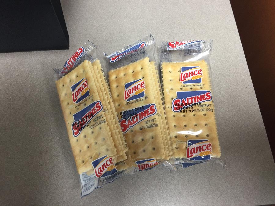 Lance Saltine Crackers 300/Case