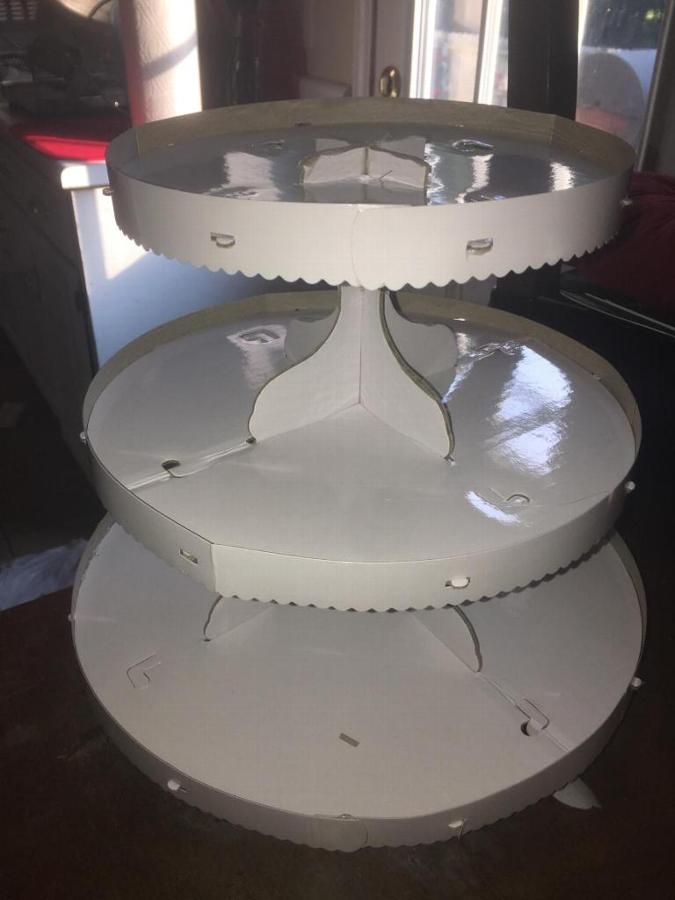 Wilton 1512127 3Tier White Disposable Cupcake Stand