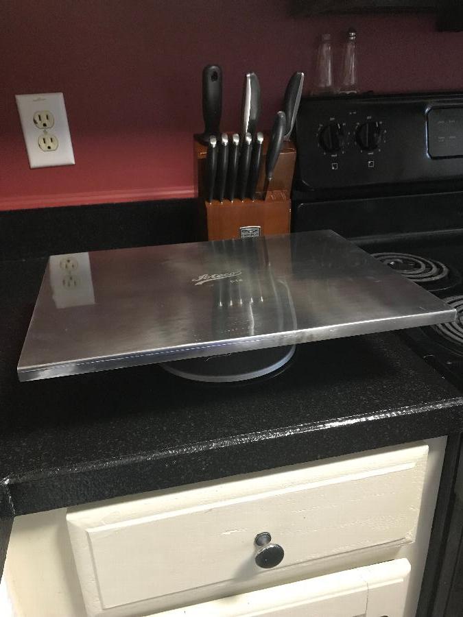 Ateco 614 12" x 16" Revolving Aluminum Cake Stand with NonSlip Base