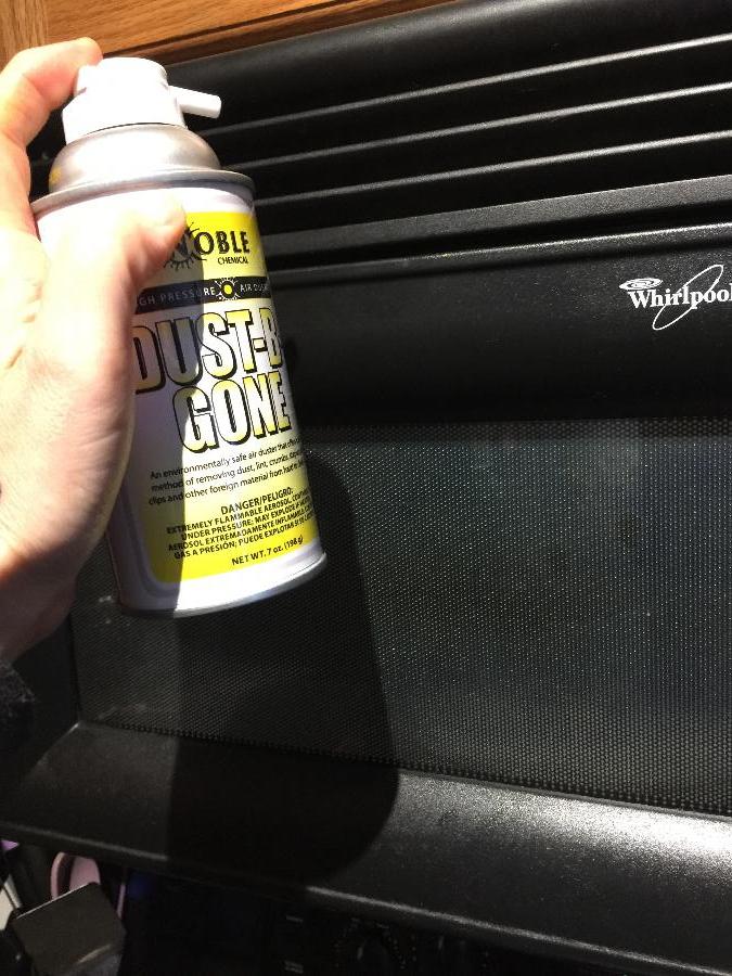 Compressed Air Duster | Noble Chemical Dust-B-Gone 7 Oz. Compressed Air ...