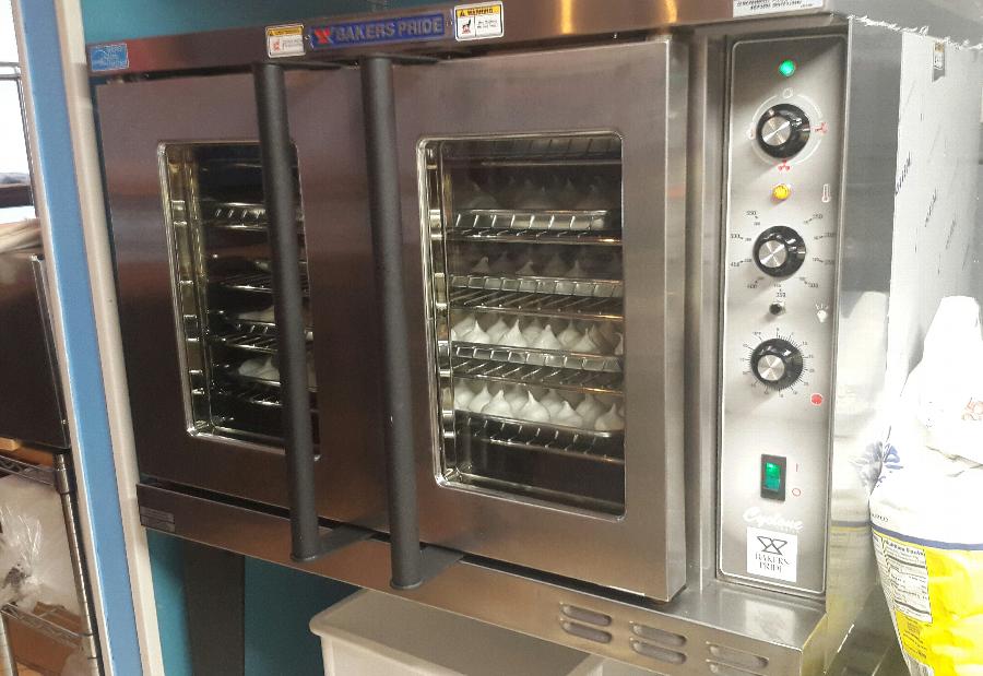 Bakers Pride BCOE1 Cyclone Series Single Deck Full Size Electric