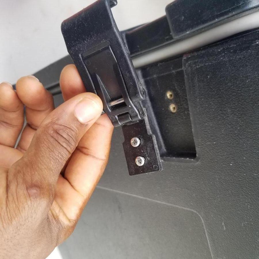 Choice Front Loading Food Pan Carrier Latch