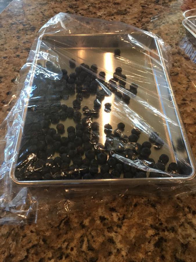 Plastic 18" x 24" Food Bag On A Roll 250/Box