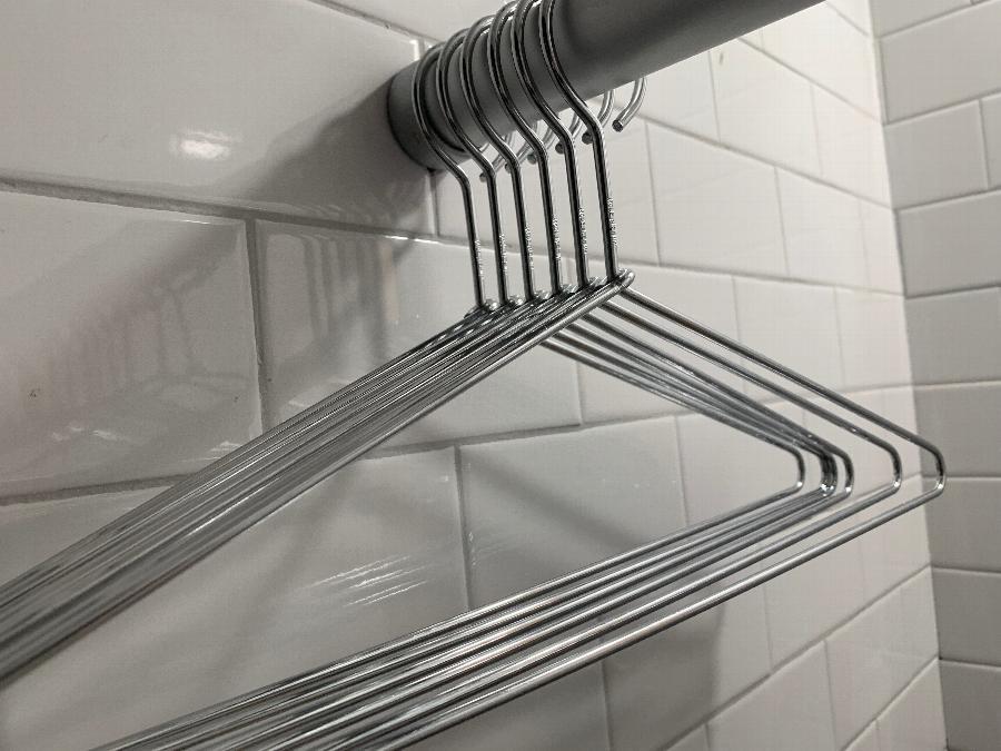 Closed Hook Heavy Duty Metal Hanger 50/Case