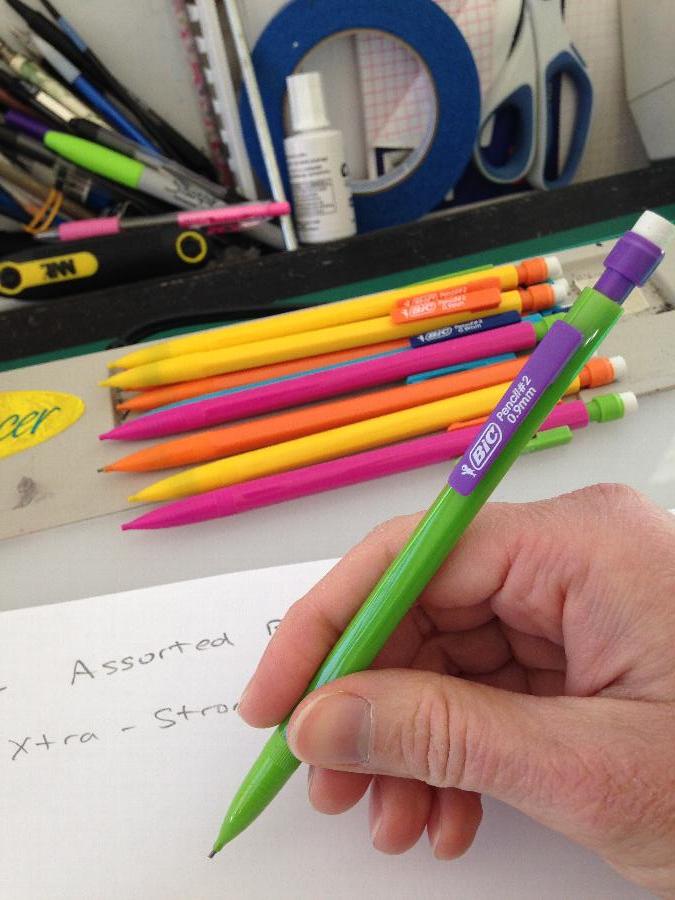 Bic MPLWP241 Assorted Barrel Color 0.9mm XtraStrong HB Lead 2