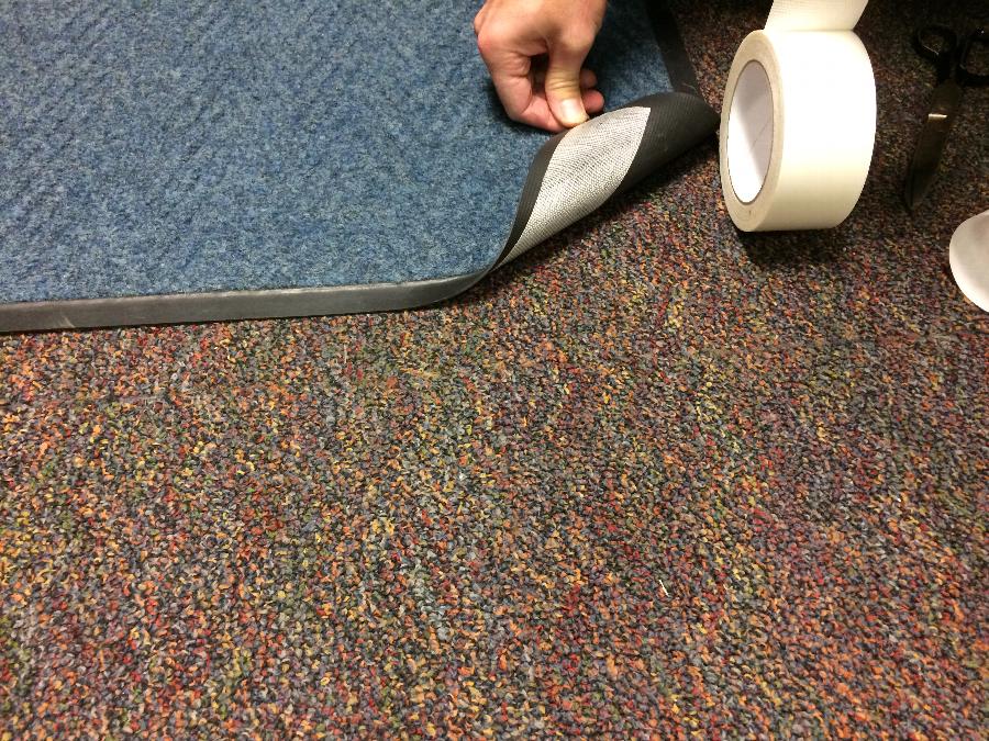 Duck Tape 442062 1 7/8" x 25 Yards Clear Carpet Tape