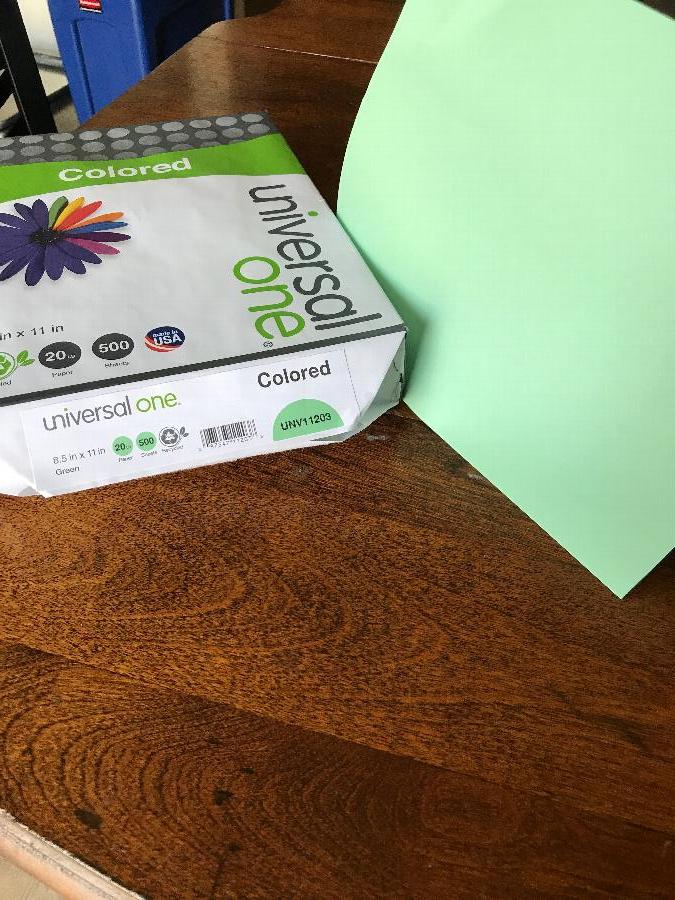 Universal Office UNV11203 8 1/2" x 11" Green Ream of 20 Color Copy